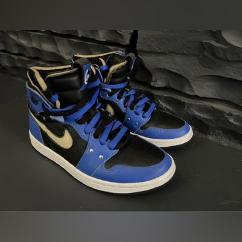 Jordan 1 Retro High
Zoom Sisterhood